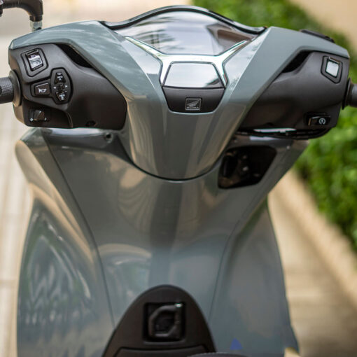 Dán Xe SH 2023 Màu Xám Bóng - Ảnh 2