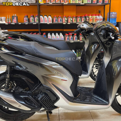 Dán xe SH màu đen bạc Ombre chuyển sắc - Ảnh 2