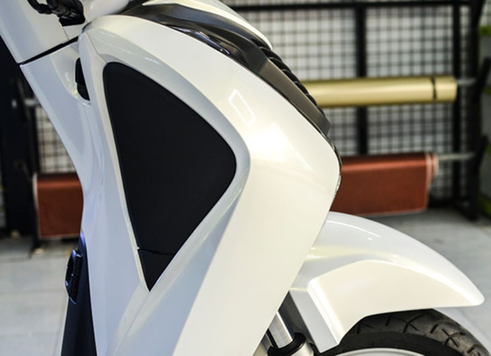 dán decal sh màu trắng ngọc trai 