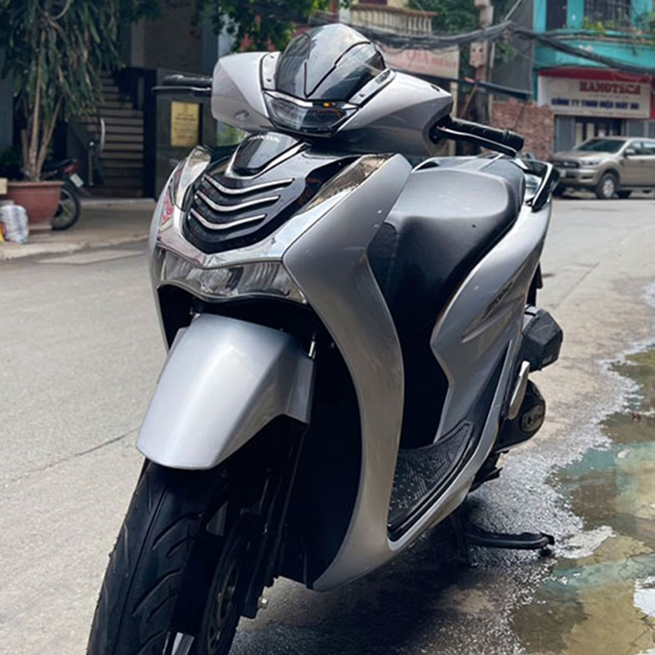 dán xe màu xi măng