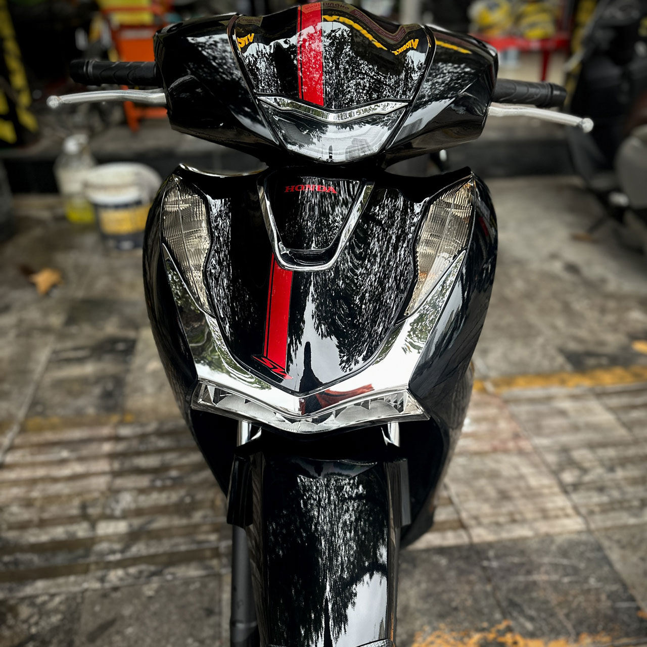 dán đèn xe sh màu đen