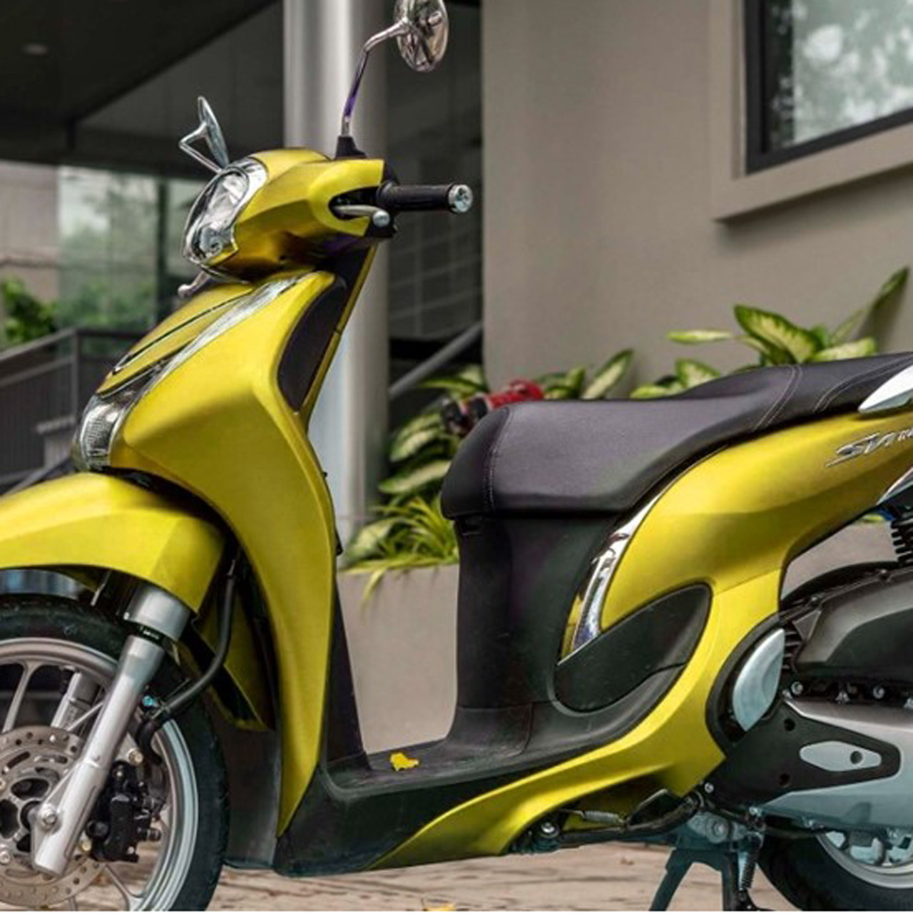 Dán decal xe sh mode