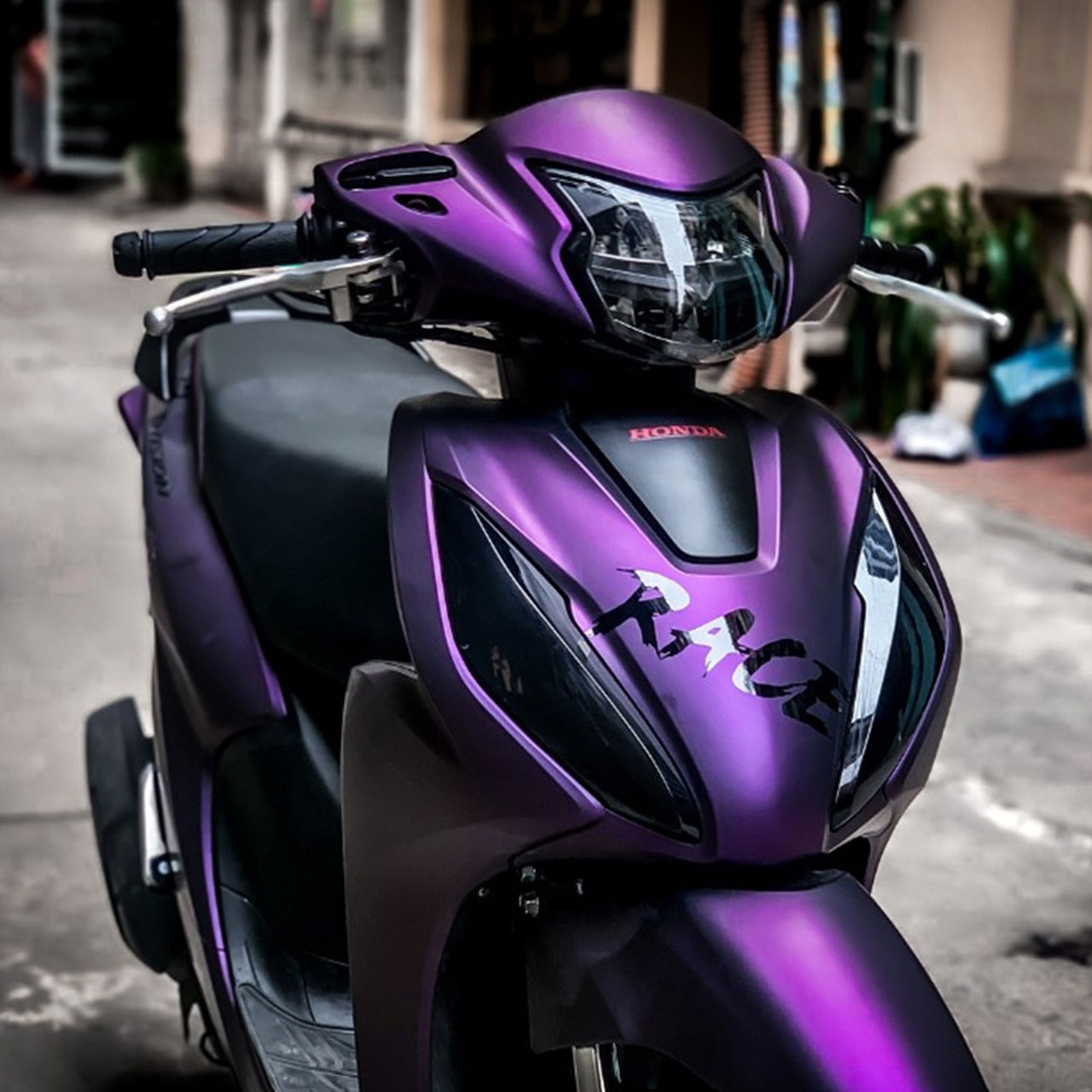 dán đổi màu xe vision bao nhiêu tiền