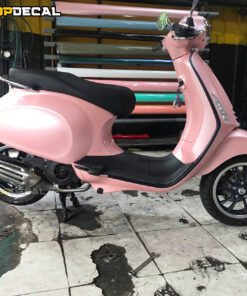 Dán xe Vespa màu hồng Satin sang trọng