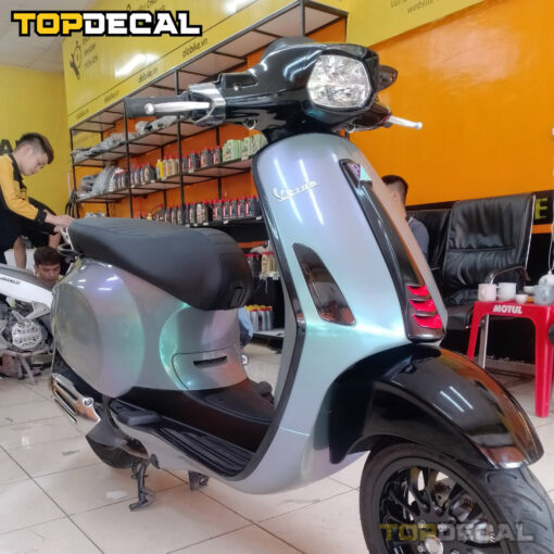 Dán xe Vespa Sprint màu xám xi măng ánh tím