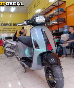 Dán xe Vespa Sprint màu xám xi măng ánh tím