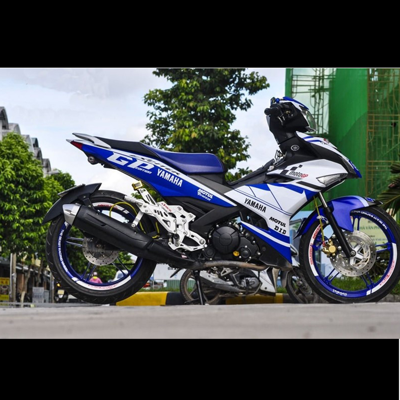 Dan xe co bi phat khong