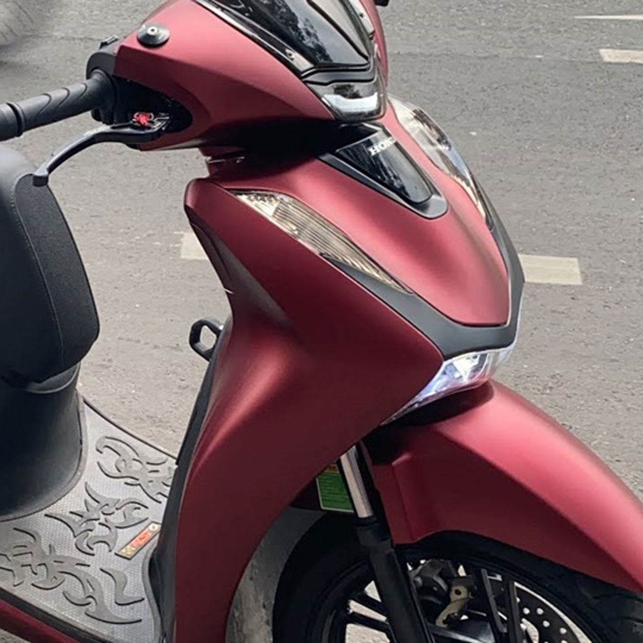 dán xe sh màu đỏ nhám