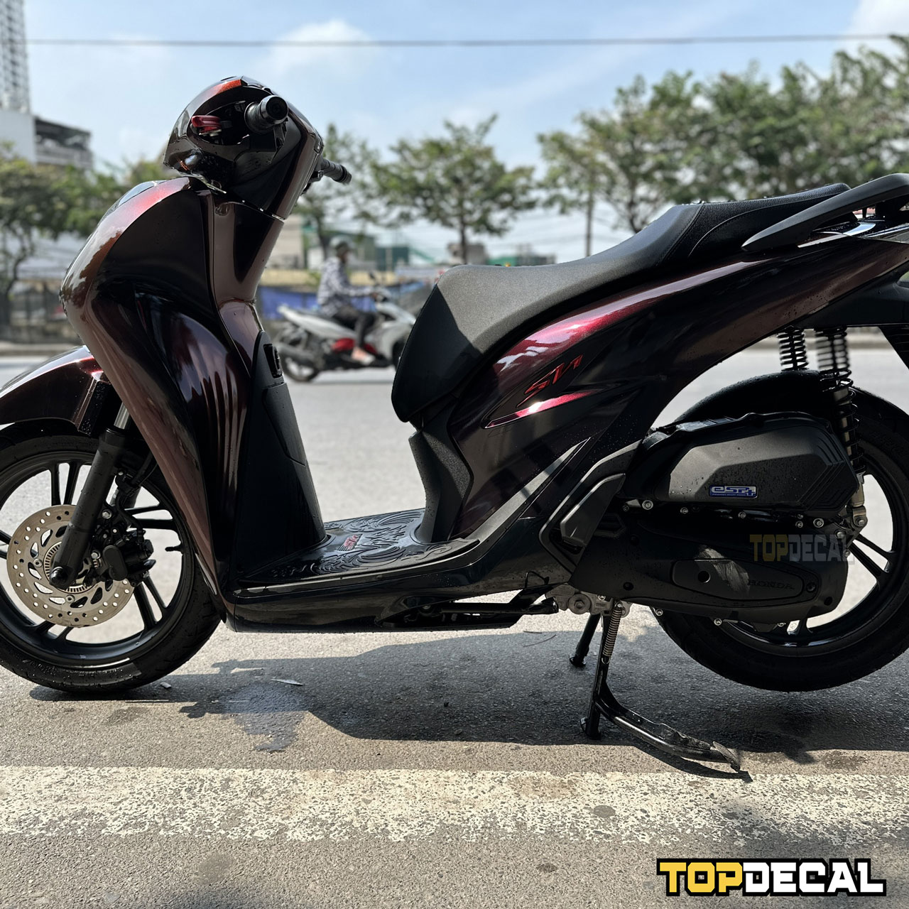 dán tem xe Sh màu đen ánh đỏ cao cấp