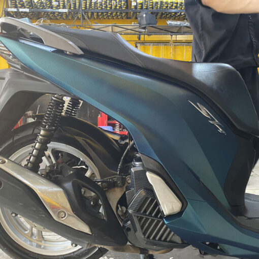 Dán xe Sh 2018 màu xanh biển metallic - Ảnh 5
