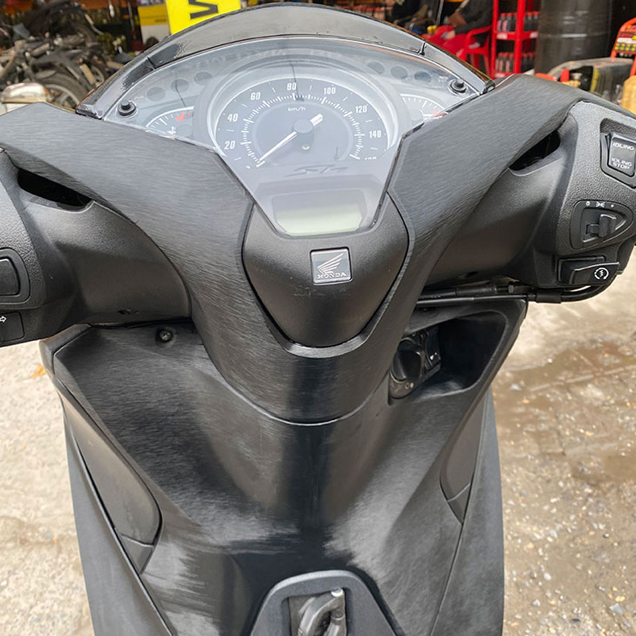 dán xe sh 2020 màu đen