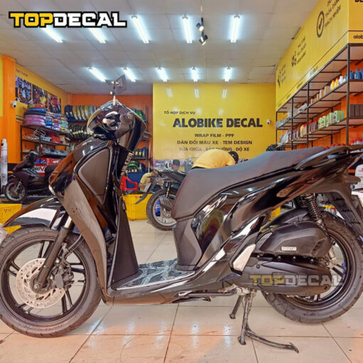 Xe SH Ý 2008 dán màu đen bóng 3 lớp - Ảnh 3