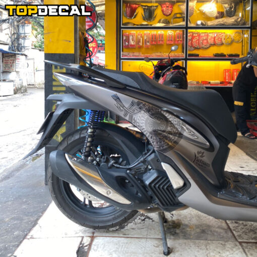 Dán xe Sh màu xám bạc phối tem trống đồng - Ảnh 2