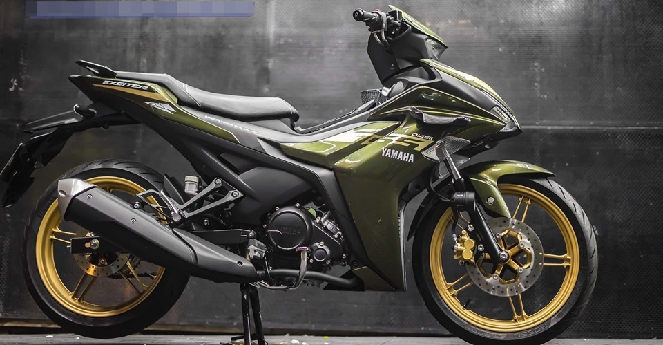 Dán decal xe Exciter 155