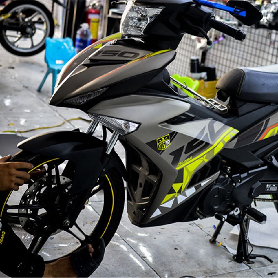 Dán decal xe Exciter 150