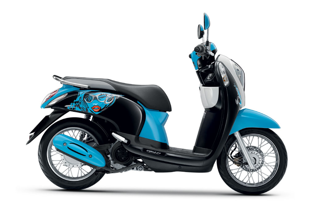 Dán decal xe Scoopy