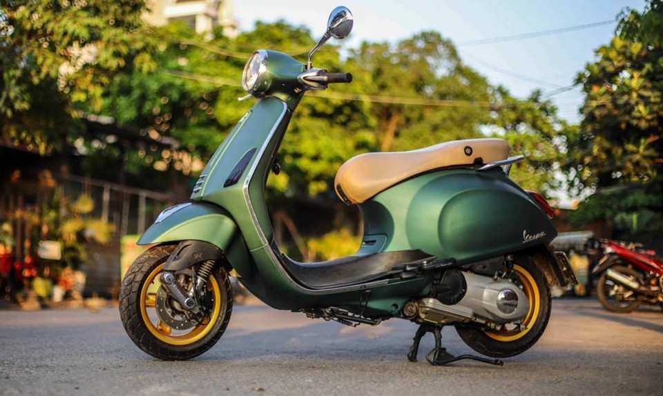 sơn đổi màu xe máy