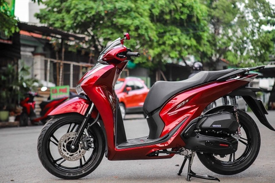 sơn xe bị trầy xước