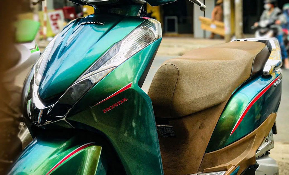 dán đổi màu xe lead