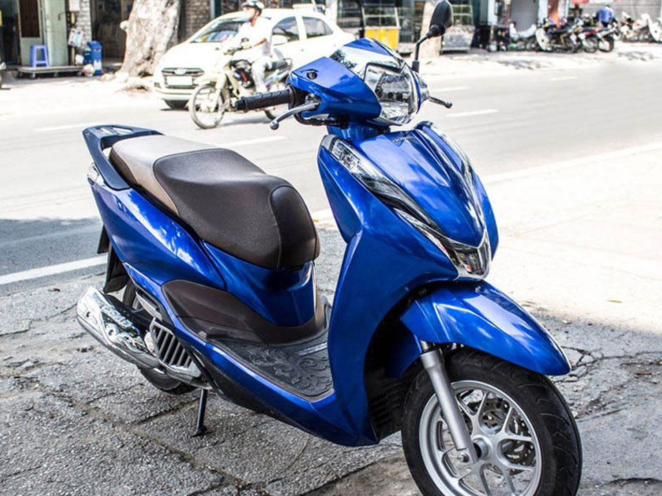 dán đổi màu xe lead