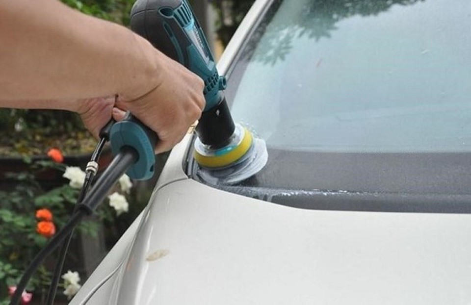 đánh bóng sơn xe ô tô